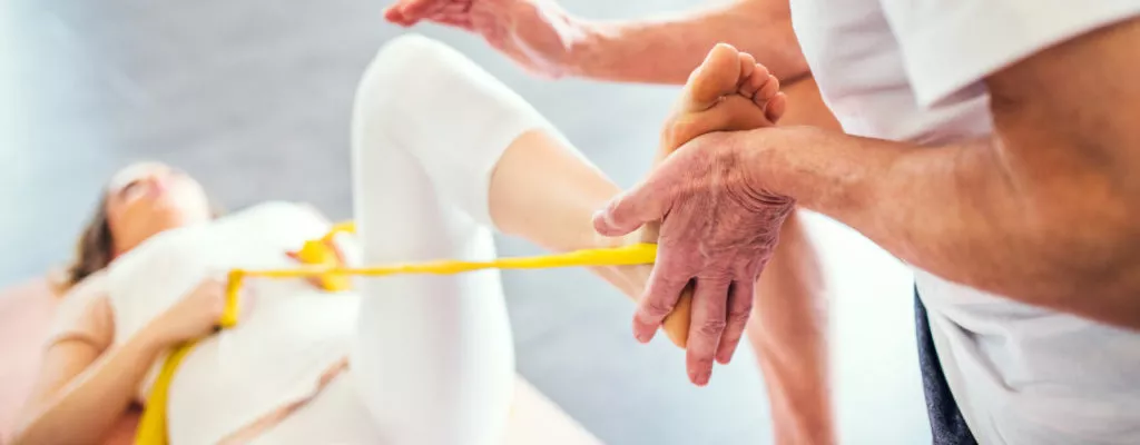 Physical Therapy Can Address These 6 Possible Causes of Your Hip & Knee Pain!